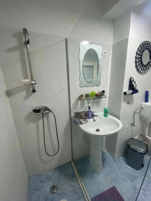 Lovely Apartment In Mindelo City Center Exterior photo