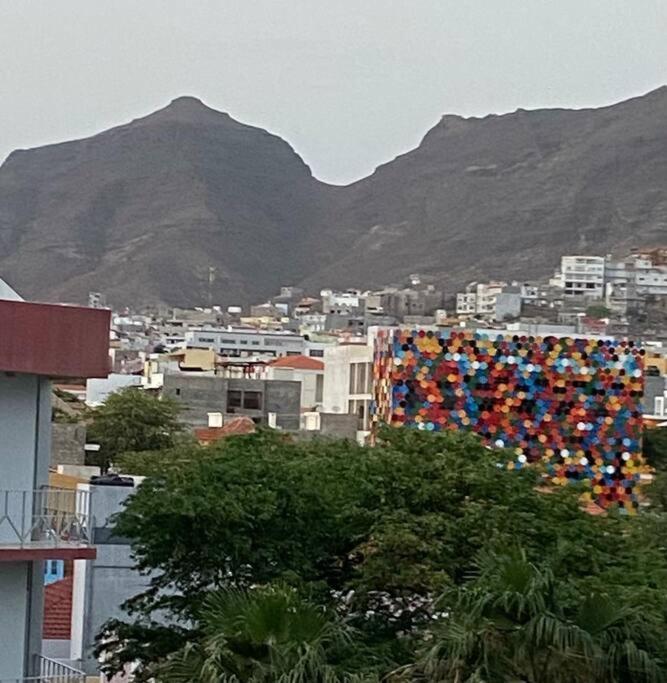 Lovely Apartment In Mindelo City Center Exterior photo